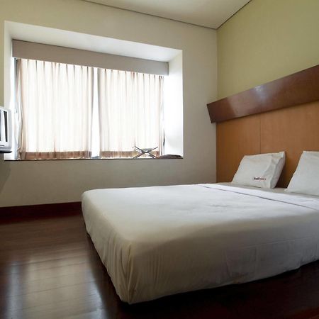 Reddoorz @ Gegerkalong Girang Hotel Bandung Ngoại thất bức ảnh