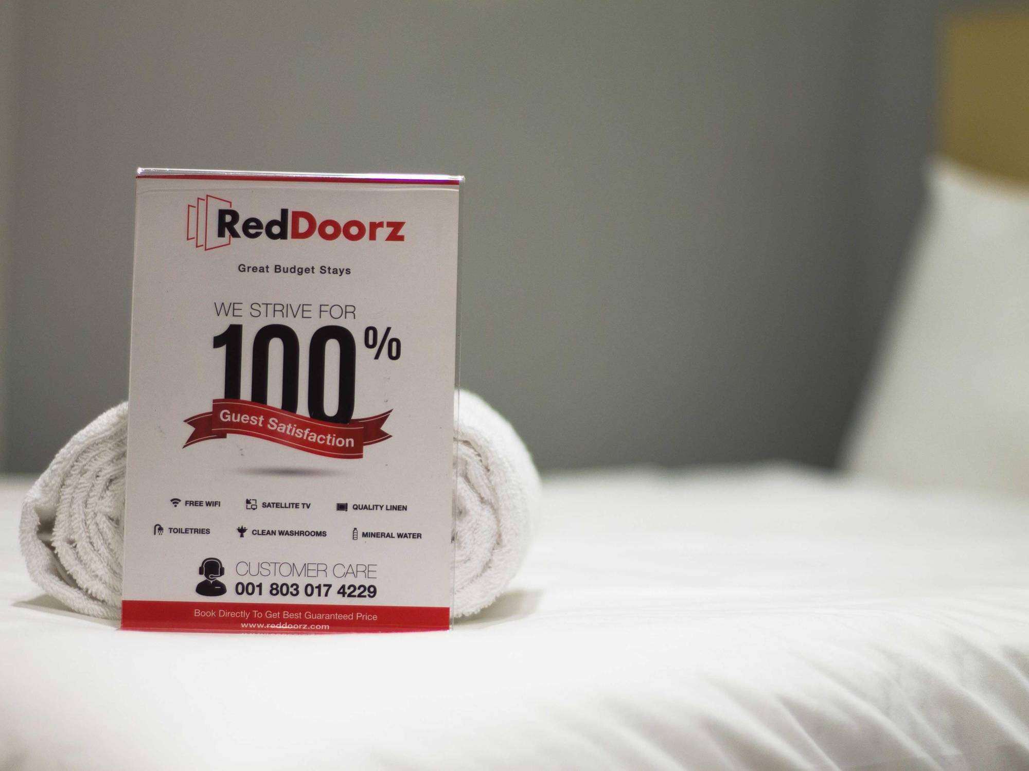 Reddoorz @ Gegerkalong Girang Hotel Bandung Ngoại thất bức ảnh