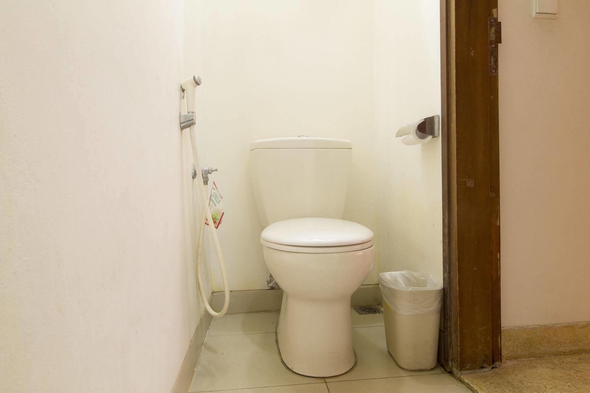 Reddoorz @ Gegerkalong Girang Hotel Bandung Ngoại thất bức ảnh